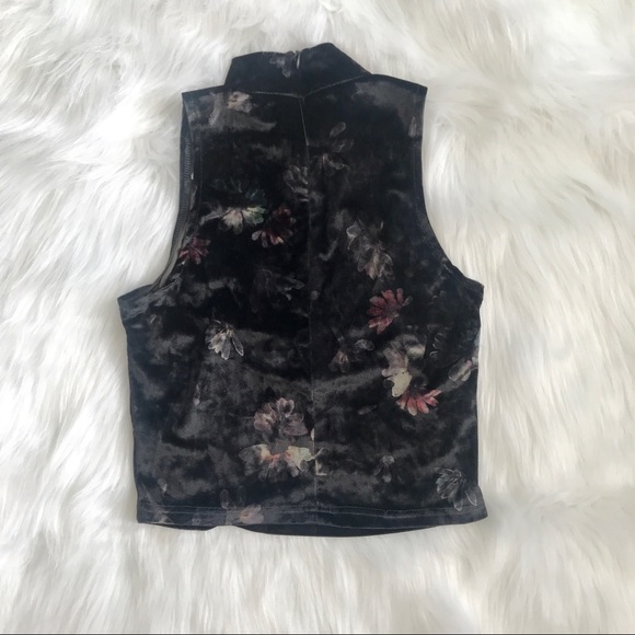ｖｅｌｖｅｔ  ｆｌｏｒａｌ  ｃｒｏｐ  ｔｏｐ - Picture 3 of 4